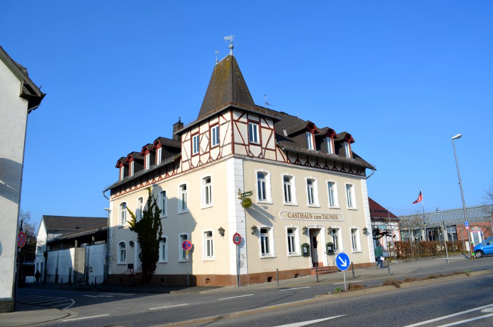 Hahn, Scheidertalstraße 1