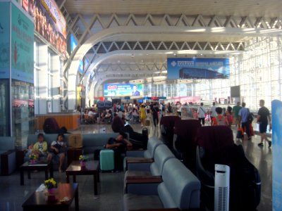 Haikou East Railway Station interior 01