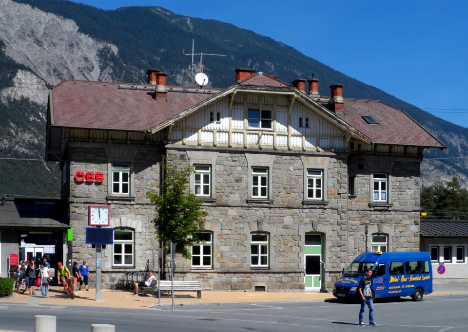 Haiming-Ötztal-Bahnhof-Aufnahmsgebäude