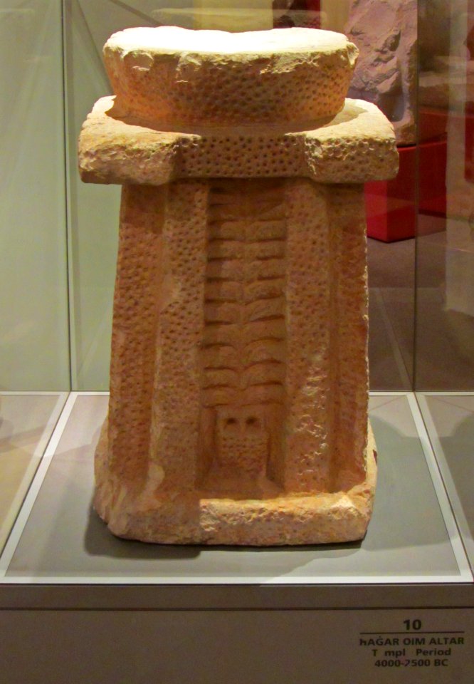 Hagar Quim Altar Malta National Museum Valletta1