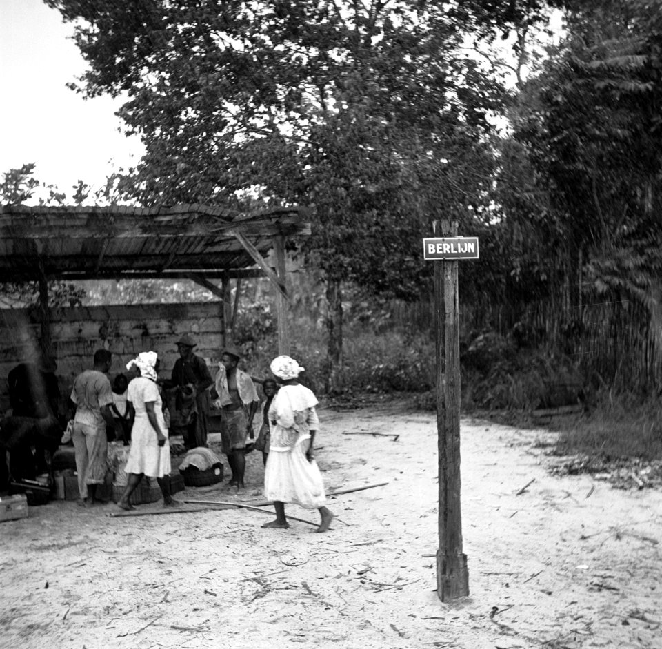 Halte Berlijn van de goudveldentrein, Bestanddeelnr 252-5989