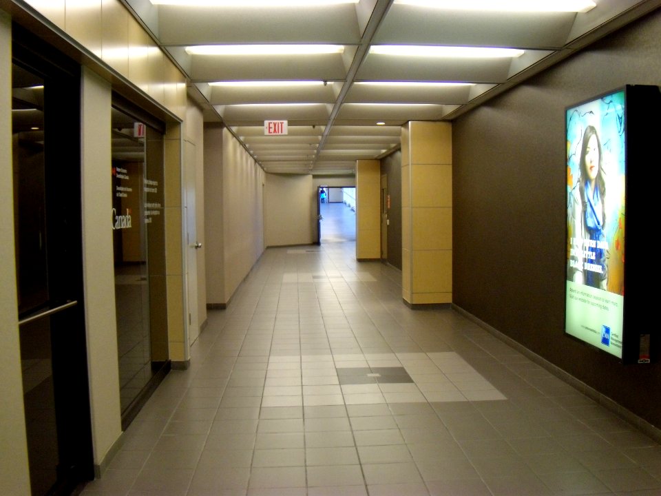 Hallway in the Winnipeg Walkway system in Winnipeg, Manitoba 02