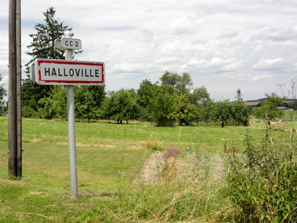 Halloville (M-et-M) city limit sign