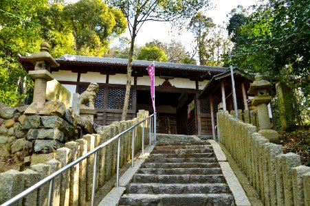 Hakatahime-jinja, haiden