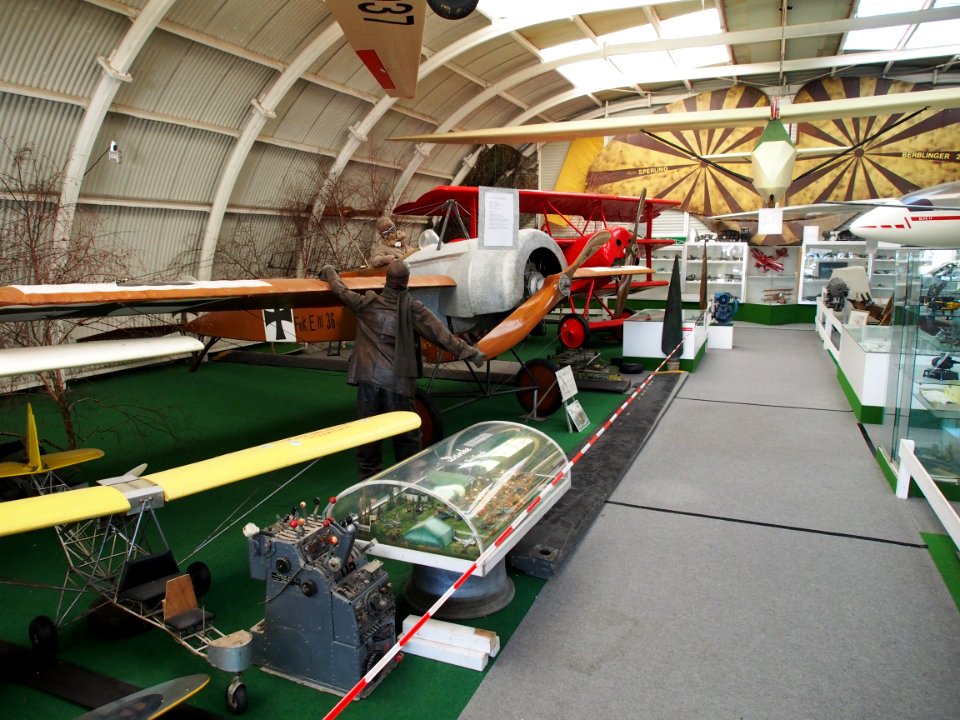 Hal of the Internationales Luftfahrtmuseum Manfred Pflumm