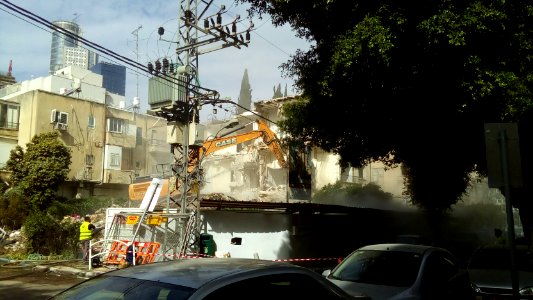 Hakhashmonaim-demolition-building-march-2017-003