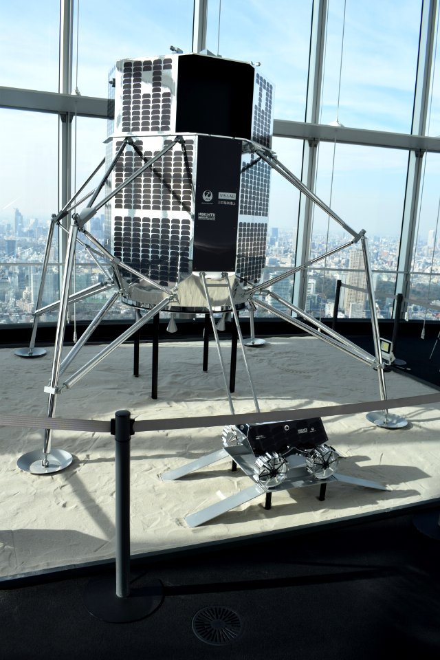 Hakuto spacecraft and rover models