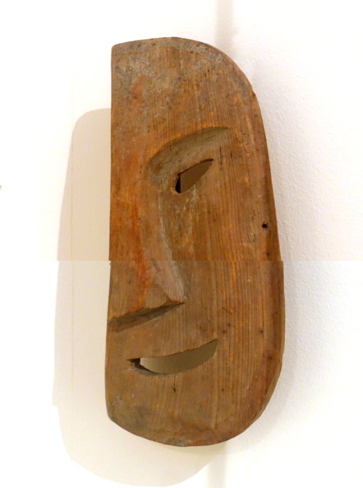 Half mask, as worn during memorial feasts for the dead - Jacobsen Yup'ik collection, 1883 - Ethnological Museum, Berlin - DSC01044