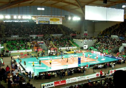 Hala Łuczniczka Delecta Bydg - Skra Bełchatów 28-11-09 a