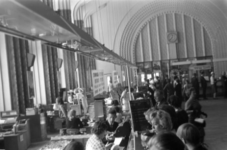 Hal van station Helsinki, Bestanddeelnr 920-4633 photo