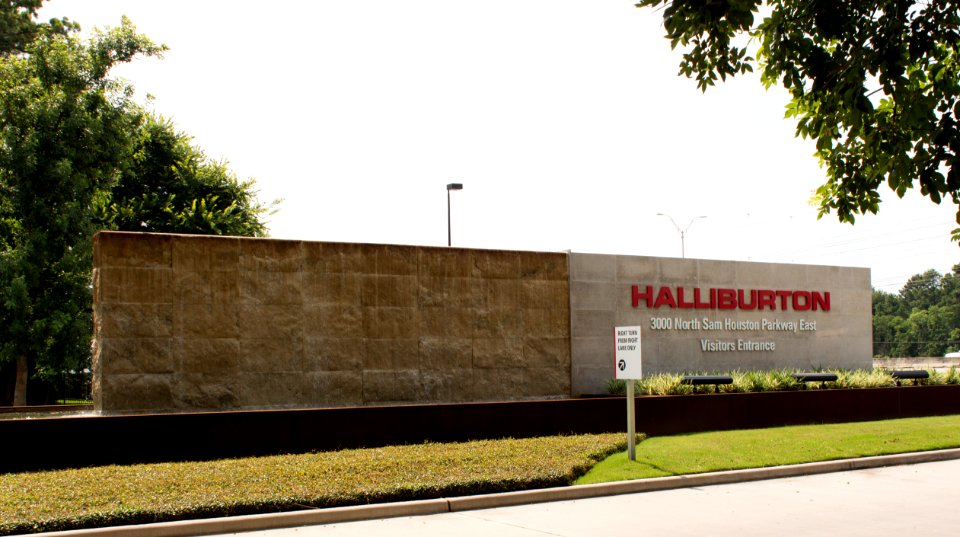 Halliburton North Belt Sign 01 - East Side