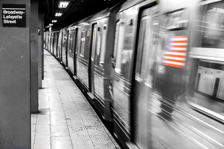 Usa subway tube photo