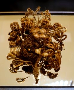Hair wreath, c. 1875 - O. Henry Museum - Austin, Texas - DSC09279