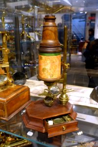 Great Double compound microscope by John Marshall, London, c. 1693 - Putnam Gallery - Harvard University - DSC08064