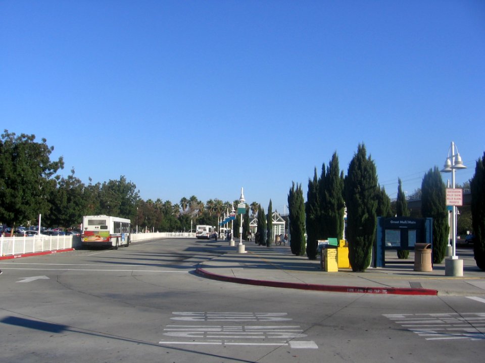 Great Mall-Main VTA 1975 02