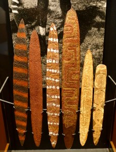 Hair sticks (hårsticka), Australia, c. 1912 - Etnografiska museet - Stockholm, Sweden - DSC01362