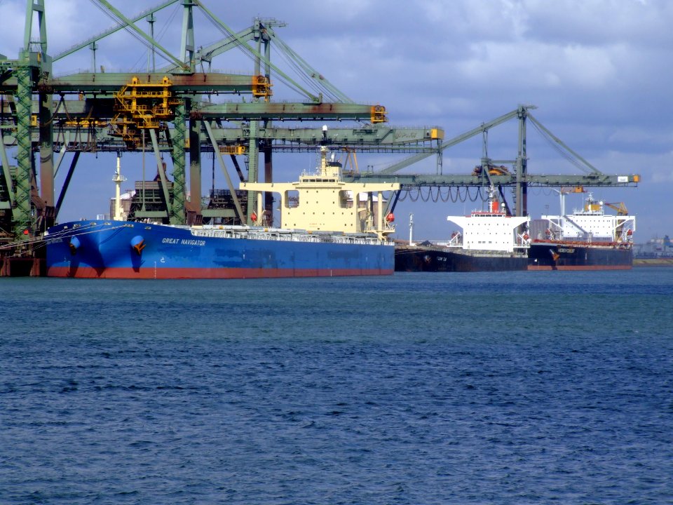 Great Navigator IMO 9301079 , Bonita & Hebei Forest, Mississippi harbour, Port of Rotterdam, Holland 29-Jul-2007