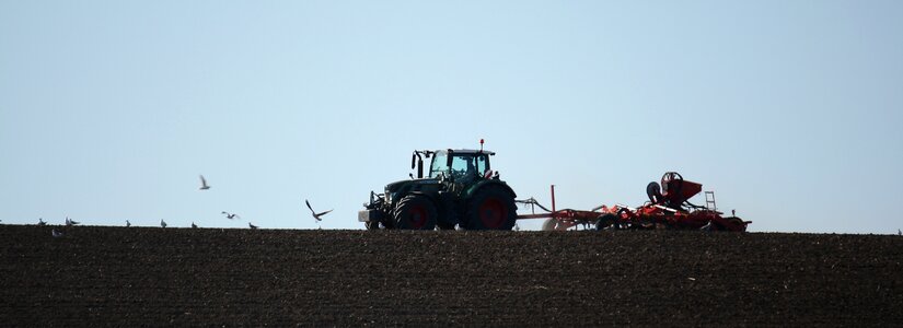 Tractor agriculture mark