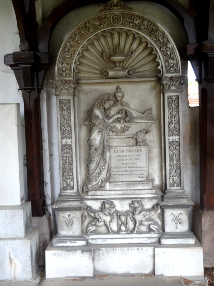 Gravestone church Udersleben 2