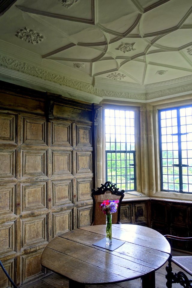 Great Chamber, Haddon Hall - Bakewell, Derbyshire, England - DSC02681