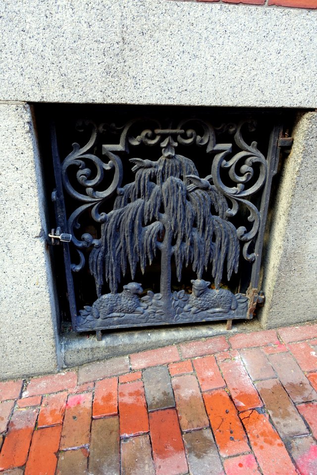 Grating - Beacon Hill - Boston, MA - DSC02339