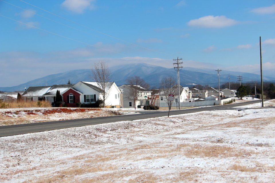 Grassy Mountain (Georgia) viewed from Eton Elementary, Jan 2018 2