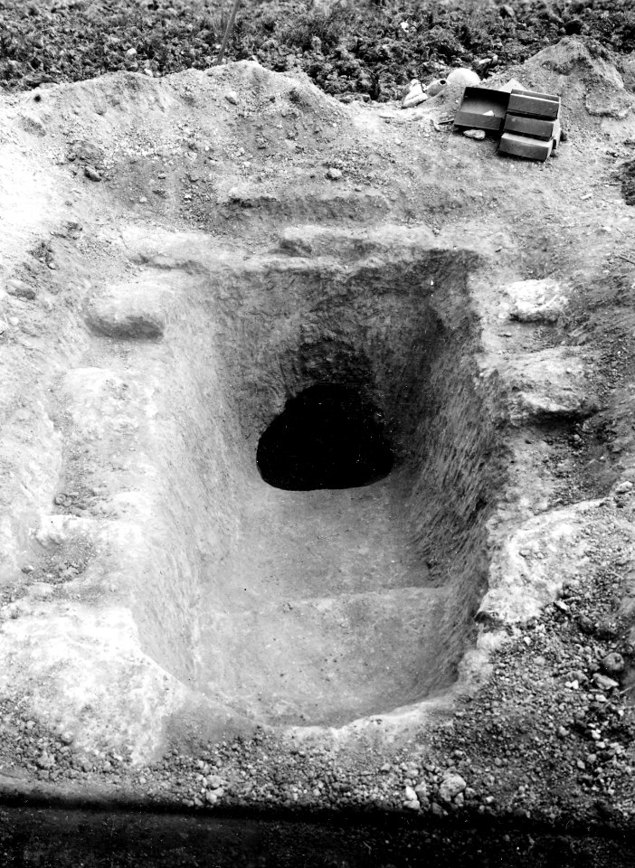 Grav 317, dromos. Lapithos - SMVK - C00410