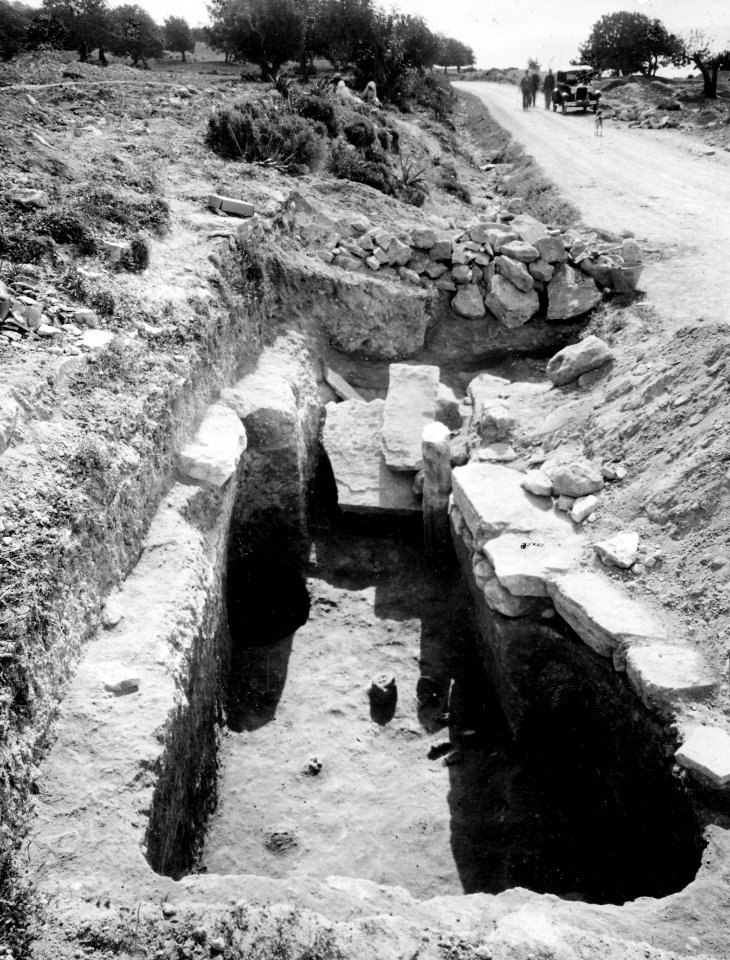 Grav 13. Amathus. Agios Tychos - SMVK - C02960