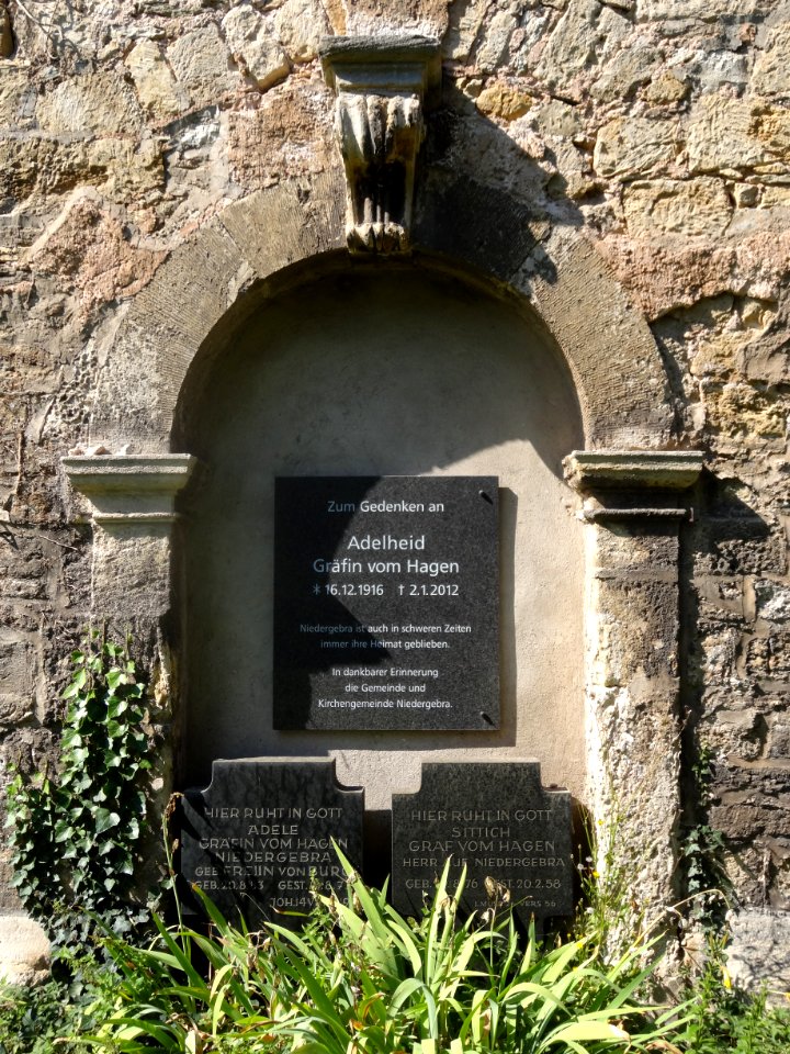 Grave stone in Niedergebra