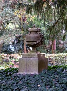 Grave of the Great Landgräfin Caroline - Herrngarten, Darmstadt, Germany - DSC09778