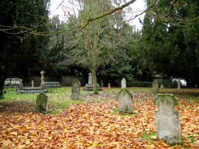 Graves-St-Michaels-Church-St-St-Albans-20031112-024
