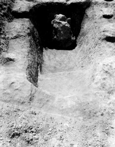 Grav 317, dromos. Lapithos - SMVK - C00411