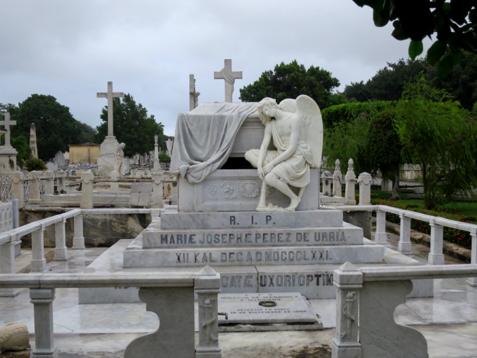 Grave of Mariæ Josephæ Perez de Urria, Cementerio Cristóbal Colón, Cuba