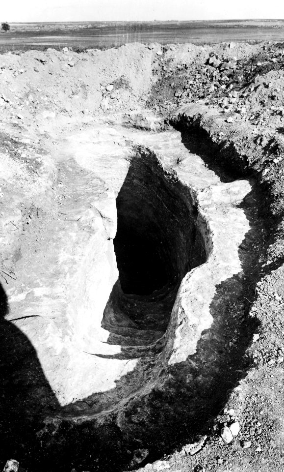 Grav 12, dromos. Milia - SMVK - C00381