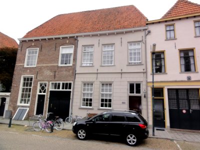 Grave Rijksmonument 17292 Oliestraat 20