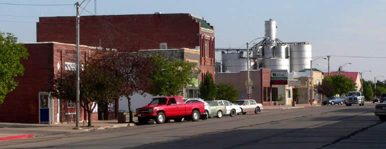 Grant, Nebraska E side Central from 4th (1)