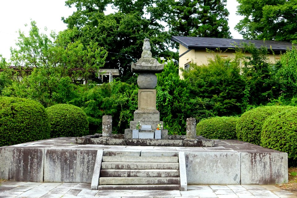 Grave of Princess Centipede - Morioka, Iwate - DSC04206