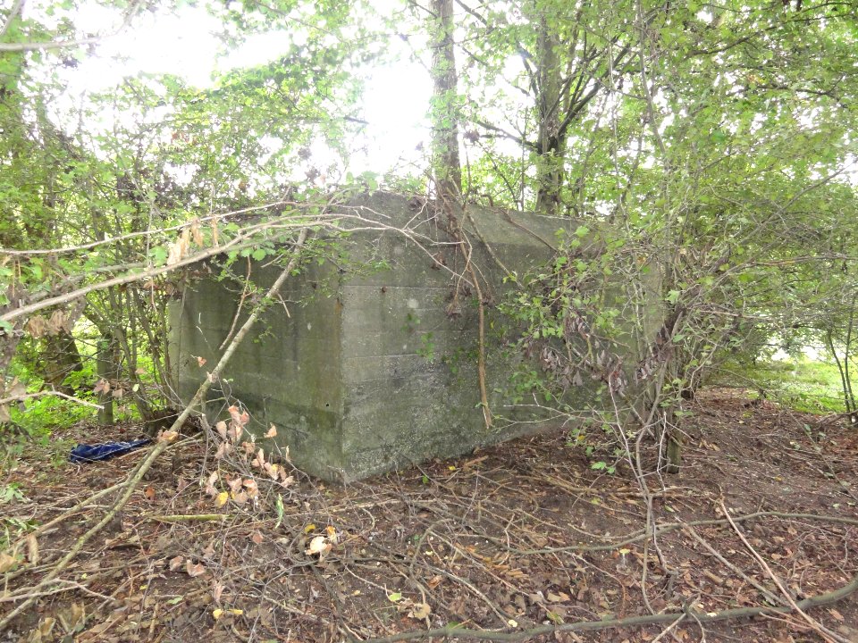 Grave Rijksmonument 514145 kazemat oost St.Elisabethstraat 4