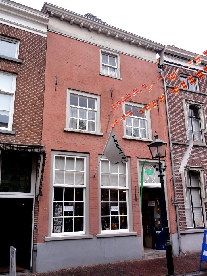 Grave Rijksmonument 17260 Klinkerstraat 5