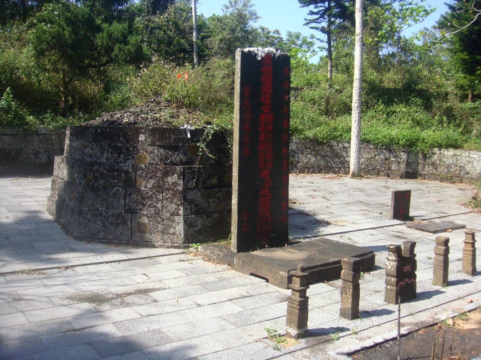 Grave site of Wei Zhiyi - 06