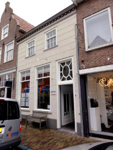 Grave Rijksmonument 17295 Rogstraat 9
