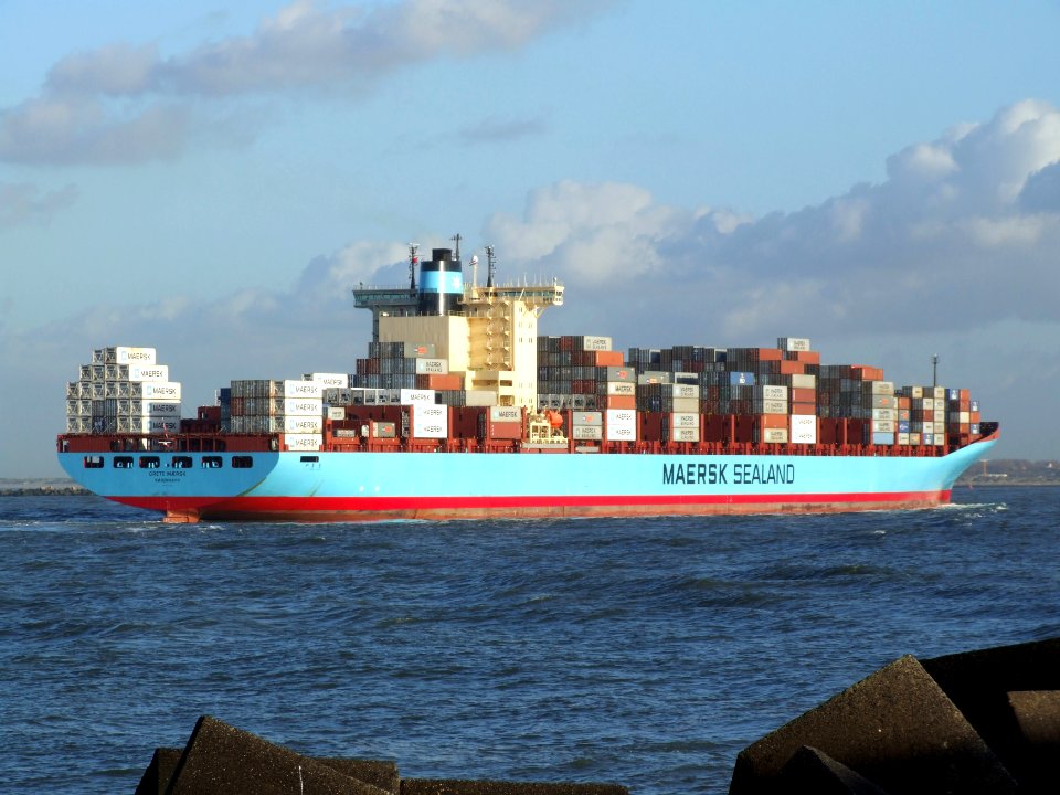 Grete Maersk p5, approaching Port of Rotterdam, Holland 29-Nov-2006