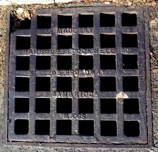 Grate, made by Barbour Stockwell Co, 205 Broadway, Cambridge Mass - Arlington, MA - DSC03722