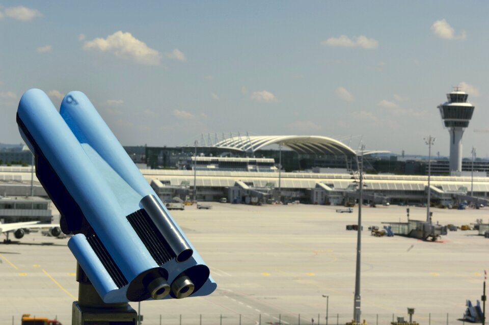 Observation deck binoculars munich airport
