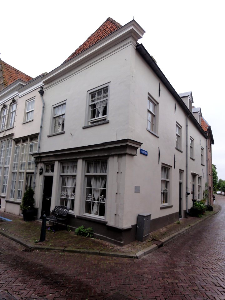 Grave Rijksmonument 17231 Hamstraat 13