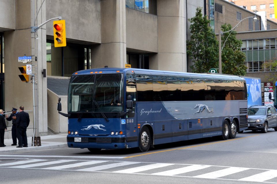 Greyhound Lines 86091 in Toronto