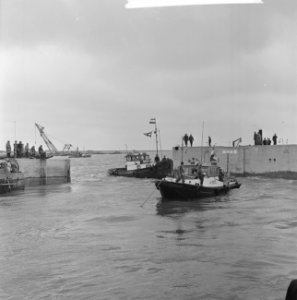 Grevelingen afgesloten vier caissons (reportage), Bestanddeelnr 913-9130