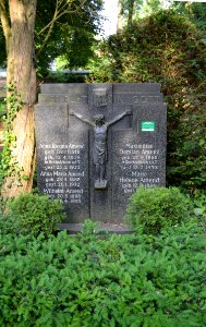 Griesheim, Friedhof, Grab E 163 Amend