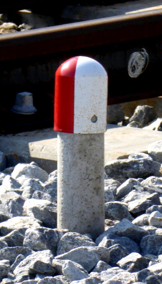 Grenzzeichen (DB), 8