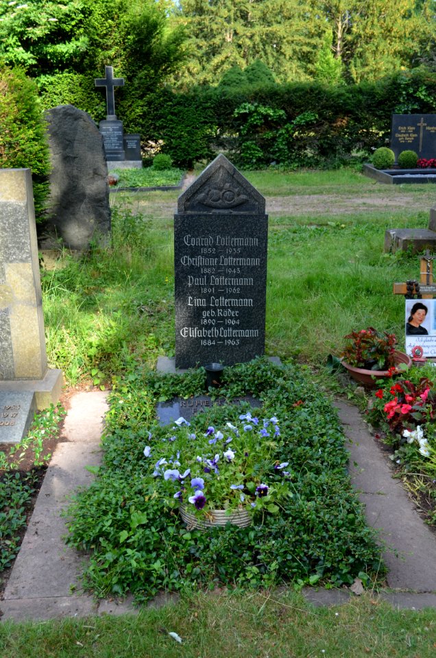 Griesheim, Friedhof, Grab B 22 Lottermann